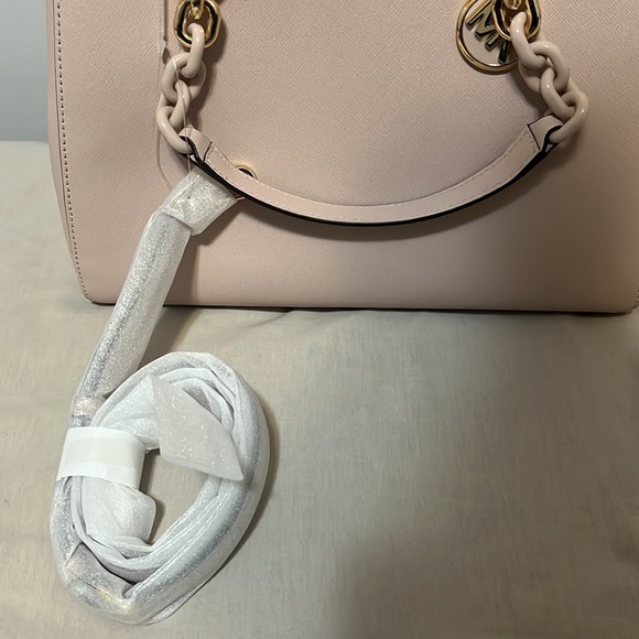 Michael Kors Cynthia Leather Purse - Picture 2 of 5